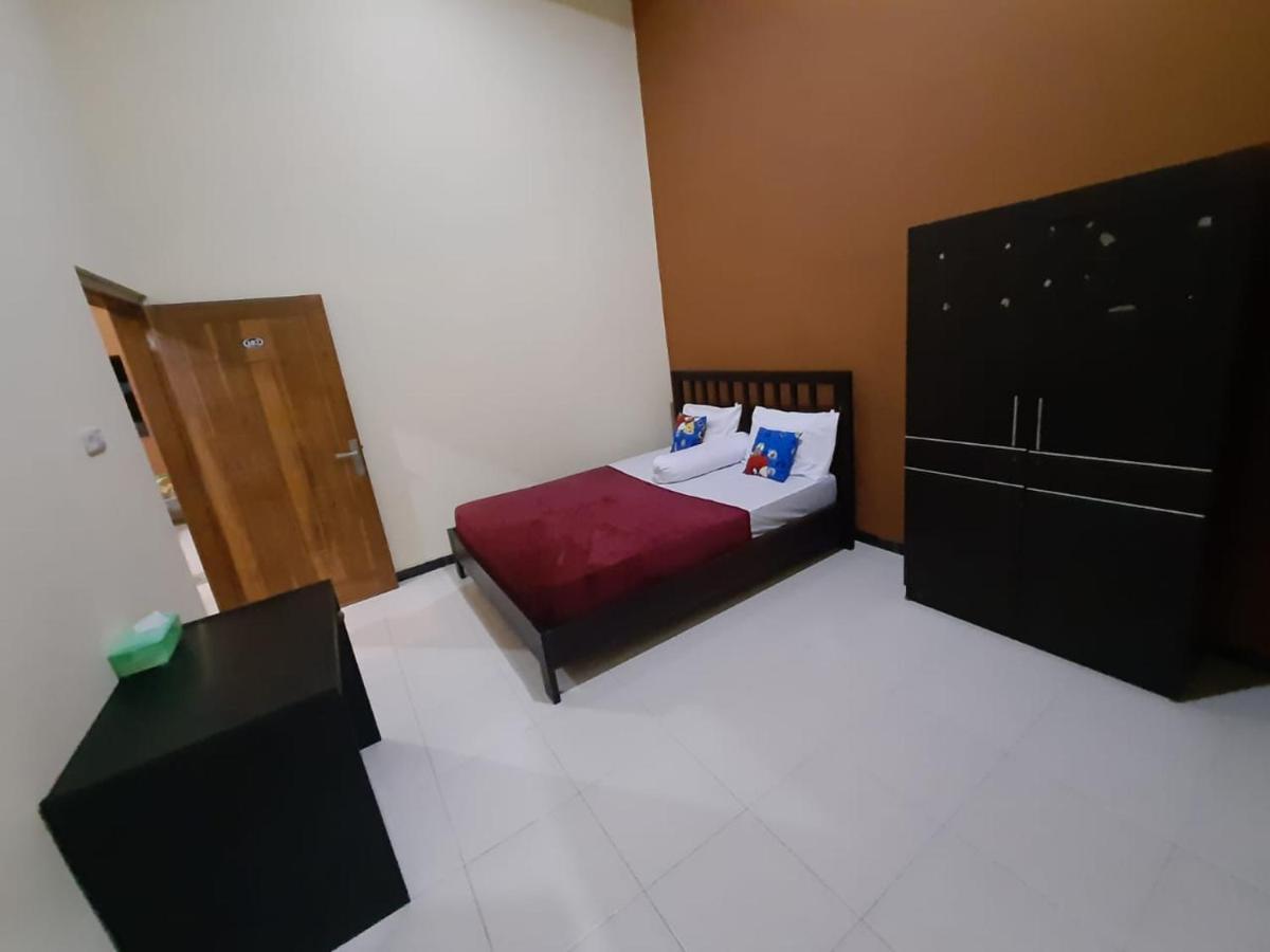 999 Khs 2 Homestay Gilimanuk Bagian luar foto