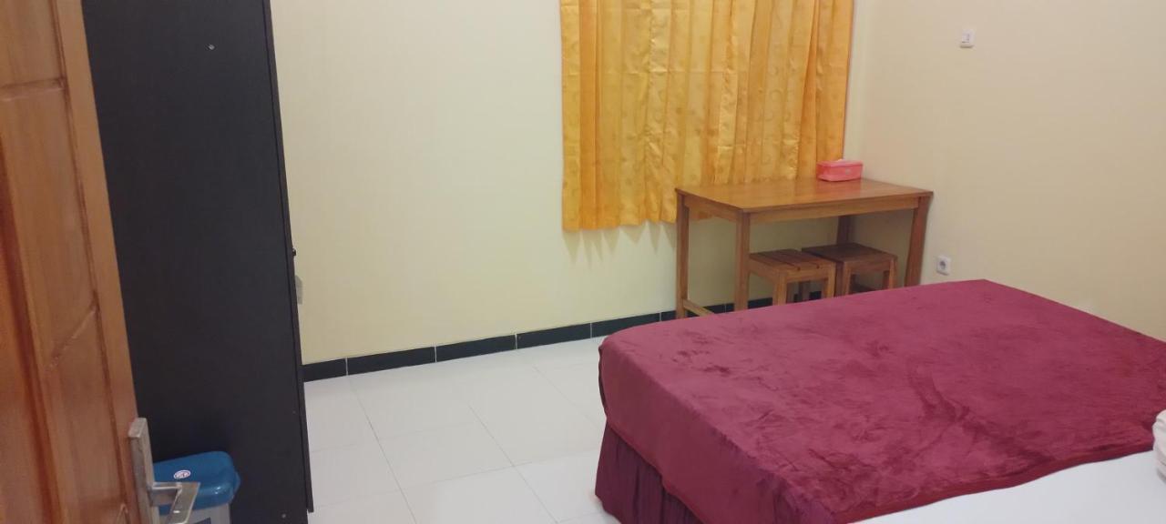 999 Khs 2 Homestay Gilimanuk Bagian luar foto