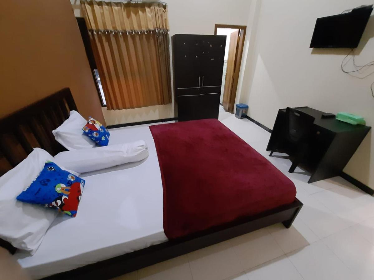 999 Khs 2 Homestay Gilimanuk Bagian luar foto