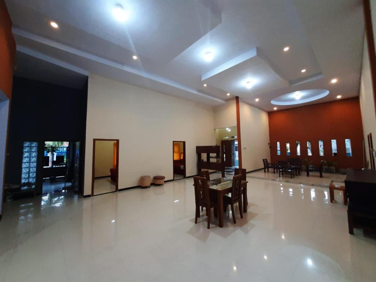 999 Khs 2 Homestay Gilimanuk Bagian luar foto