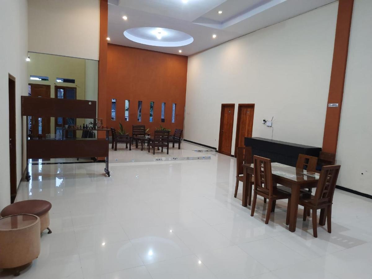 999 Khs 2 Homestay Gilimanuk Bagian luar foto