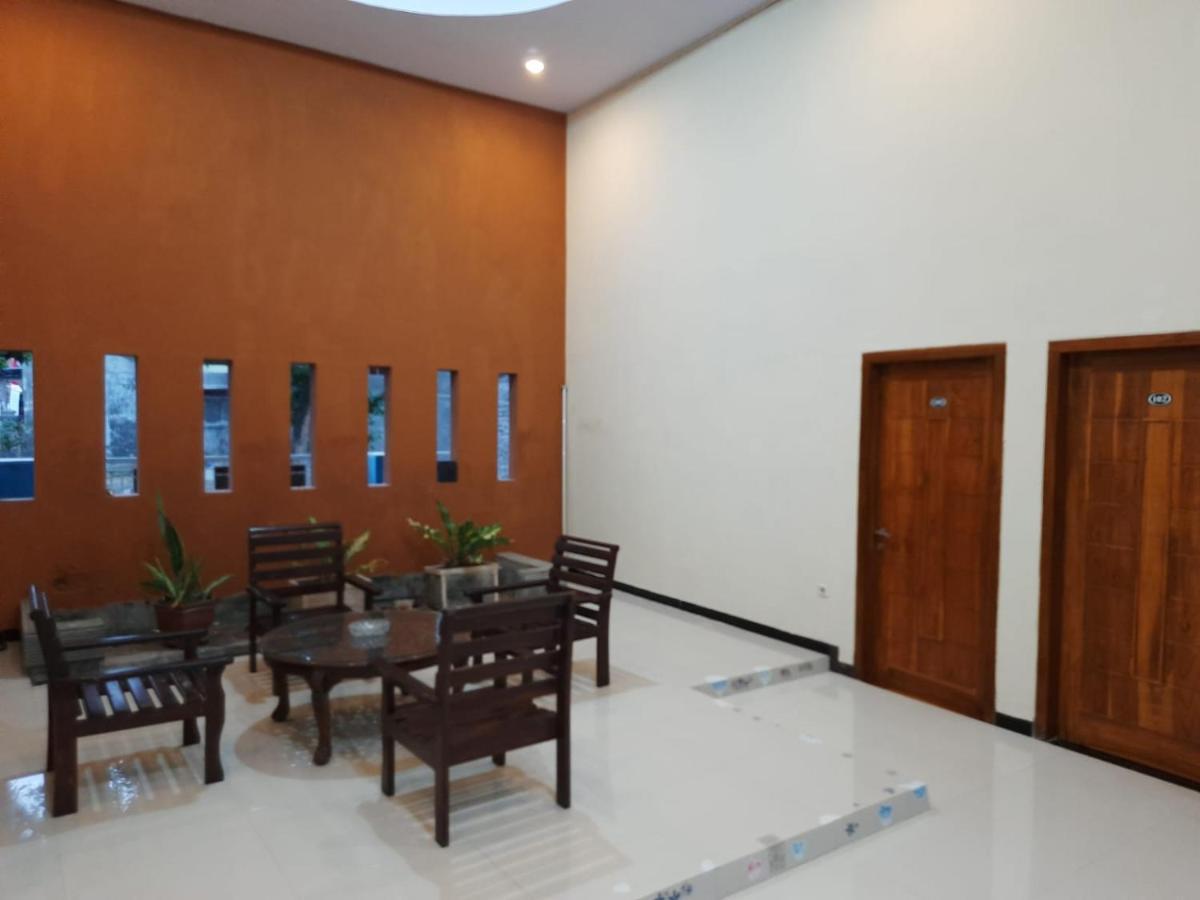 999 Khs 2 Homestay Gilimanuk Bagian luar foto